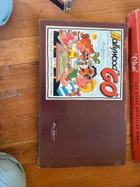 Vintage 1954 Parker Brothers Hollywood Go Board Game